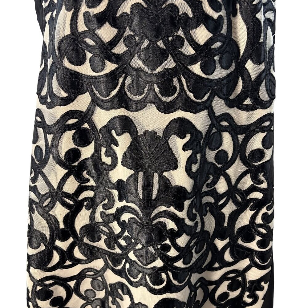 Vince Camuto Sleeveless Dress, Velvet Textured Pattern, Back Zipper Closure 14 - Picture 8 of 14